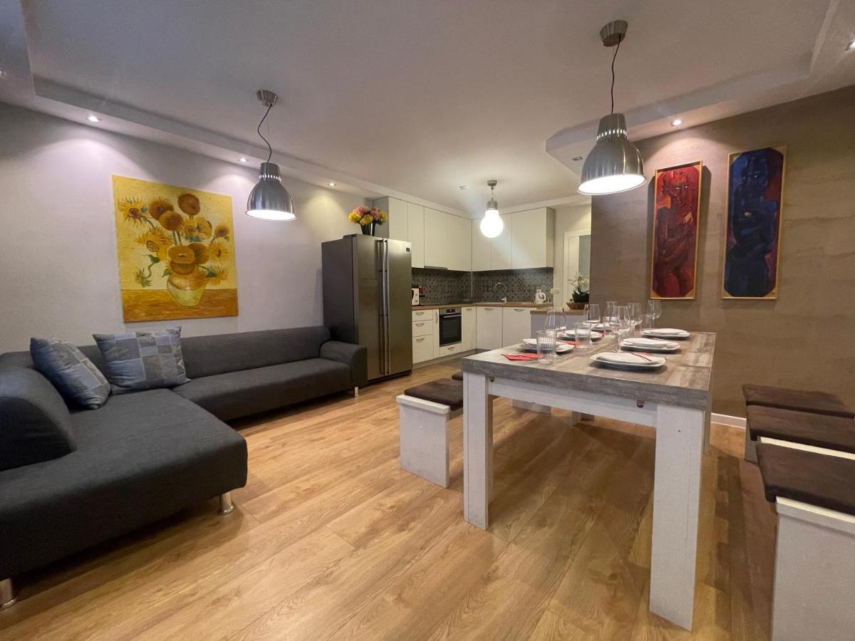 Luxury Apartments In Top City Center Varna 2 Buitenkant foto