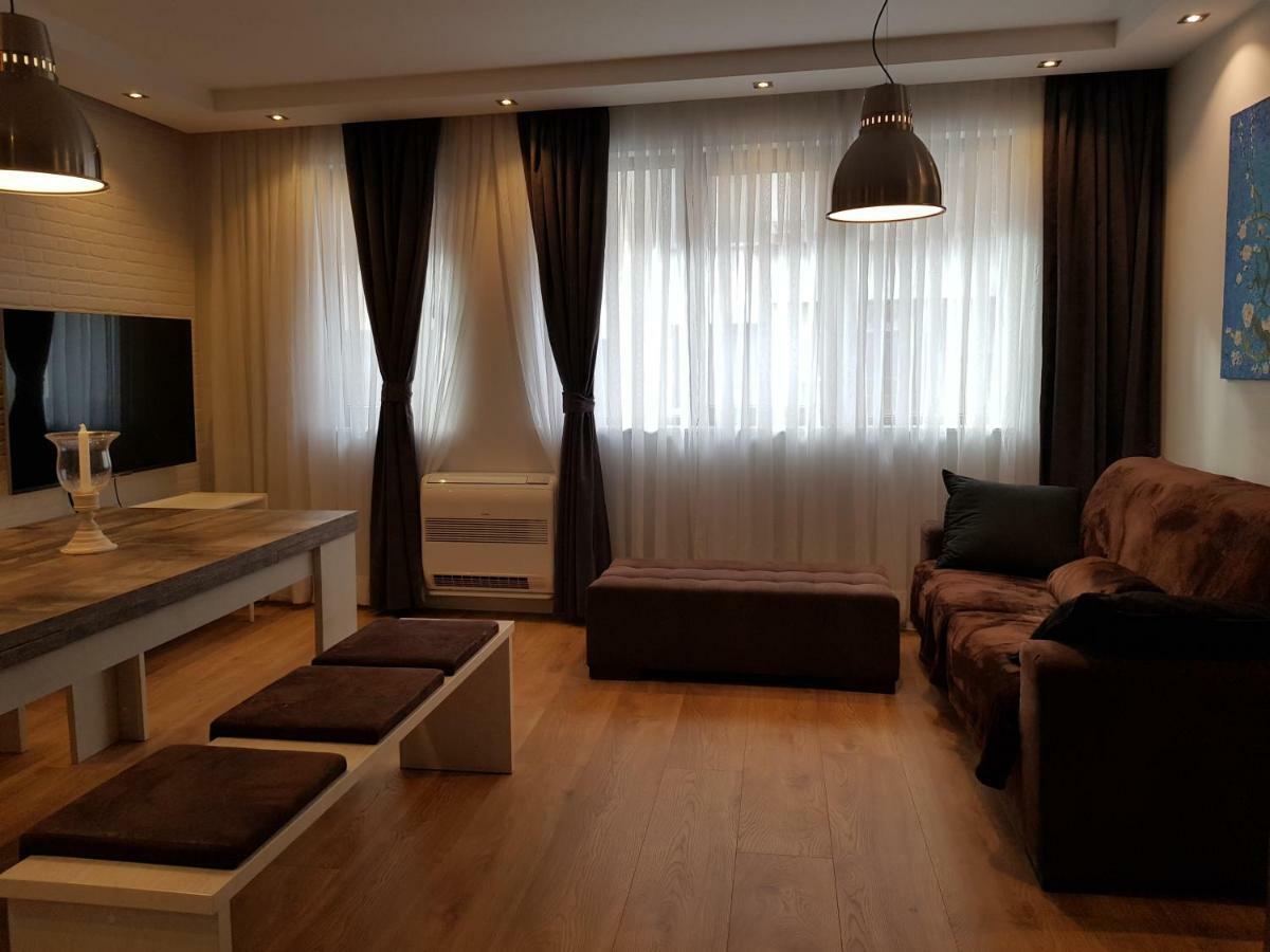 Luxury Apartments In Top City Center Varna 2 Buitenkant foto