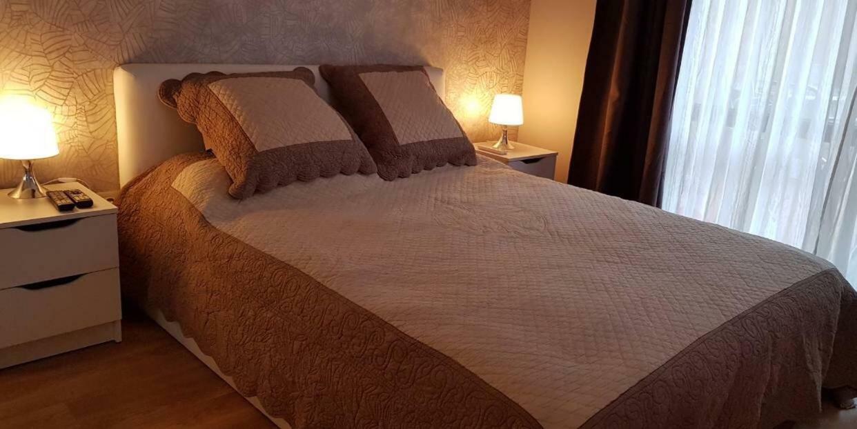 Luxury Apartments In Top City Center Varna 2 Buitenkant foto