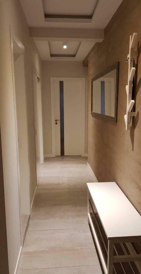 Luxury Apartments In Top City Center Varna 2 Buitenkant foto